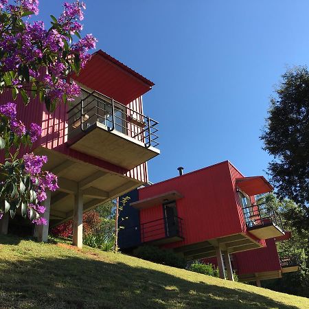 Latitude Lodge Кунха Екстериор снимка