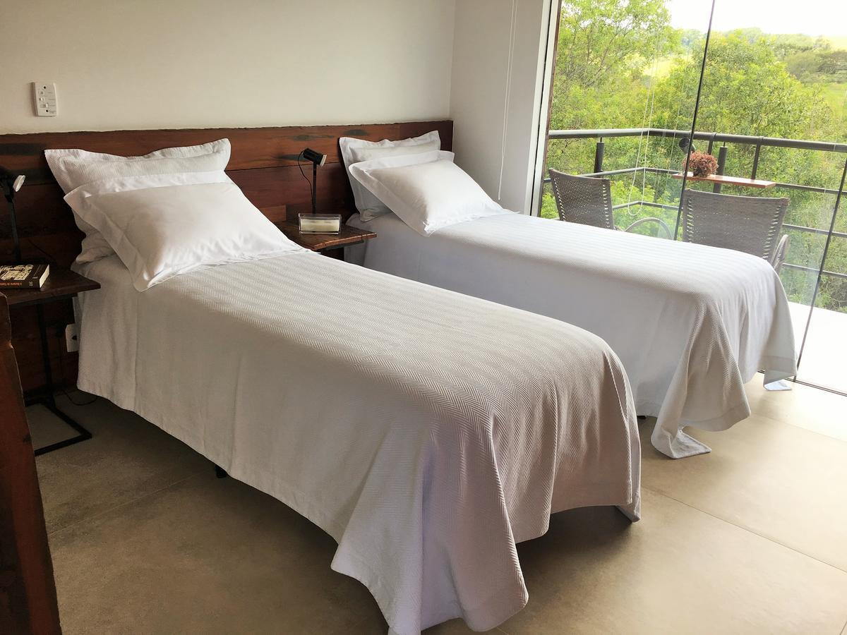 Latitude Lodge Кунха Екстериор снимка